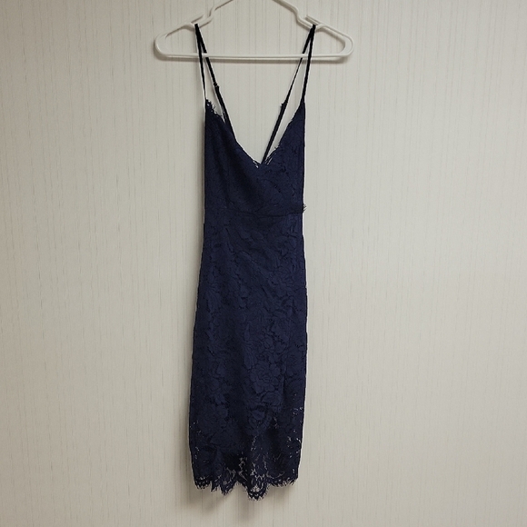 Lulu's Midnight Blue Flirting With Disater Lace Dress, Womens Medium NWT - Picture 5 of 8